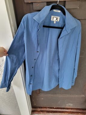 Express Men’s Light Blue Fitted Button-Up Shirt
